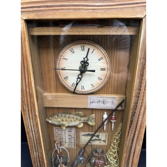 Vintage Fishing Shadowbox and Wall Clock Man Cave Decor Log Cabin Works - Picture 2 of 7